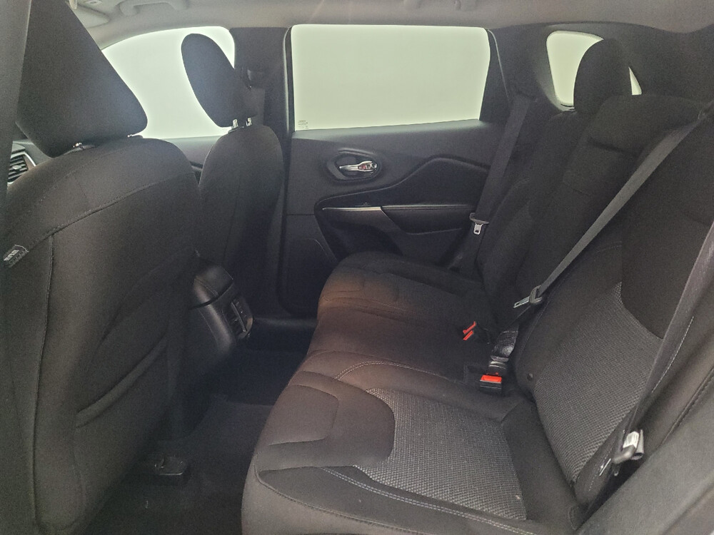 2019 Jeep Cherokee in Tulsa, OK 74145 - 18087156 18