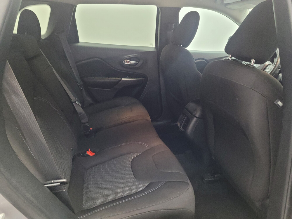 2019 Jeep Cherokee in Tulsa, OK 74145 - 18087156 19