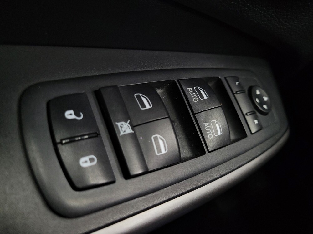 2020 Jeep Cherokee in Las Vegas, NV 89102 - 18087160 27