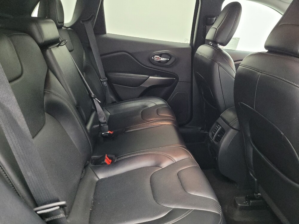 2020 Jeep Cherokee in Las Vegas, NV 89102 - 18087160 19