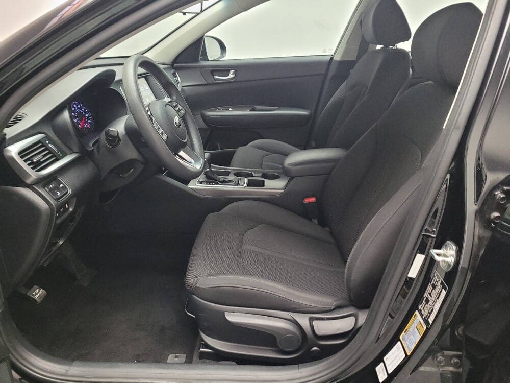 2019 Kia Optima in Downey, CA 90241 - 18087162 17