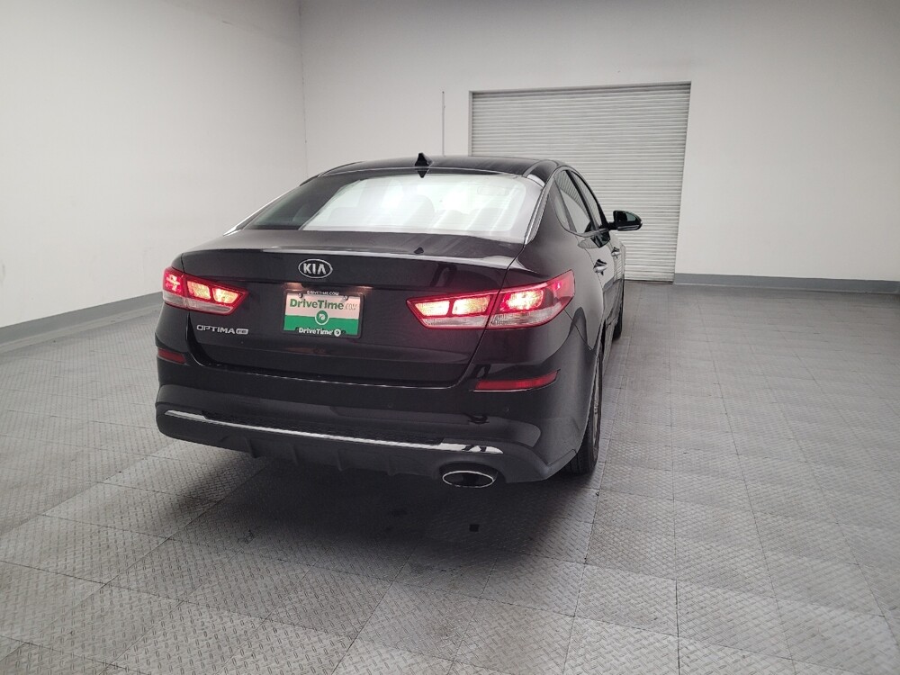 2019 Kia Optima in Downey, CA 90241 - 18087162 7