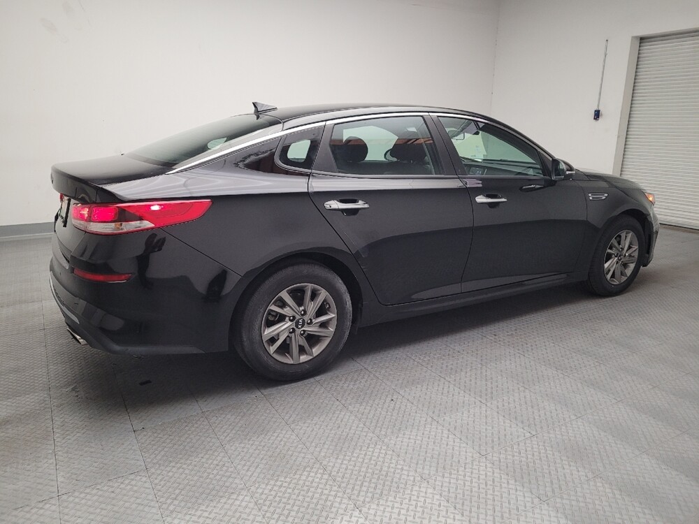2019 Kia Optima in Downey, CA 90241 - 18087162 10