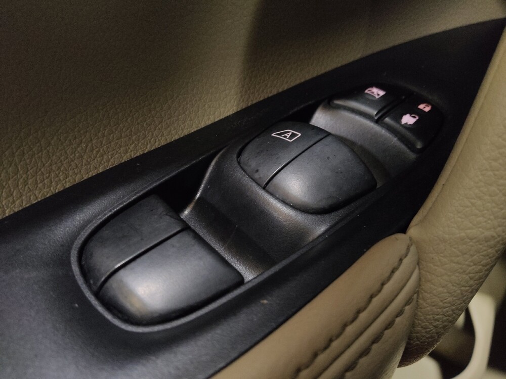 2015 Nissan Rogue in Gainesville, FL 32609 - 18087163 27