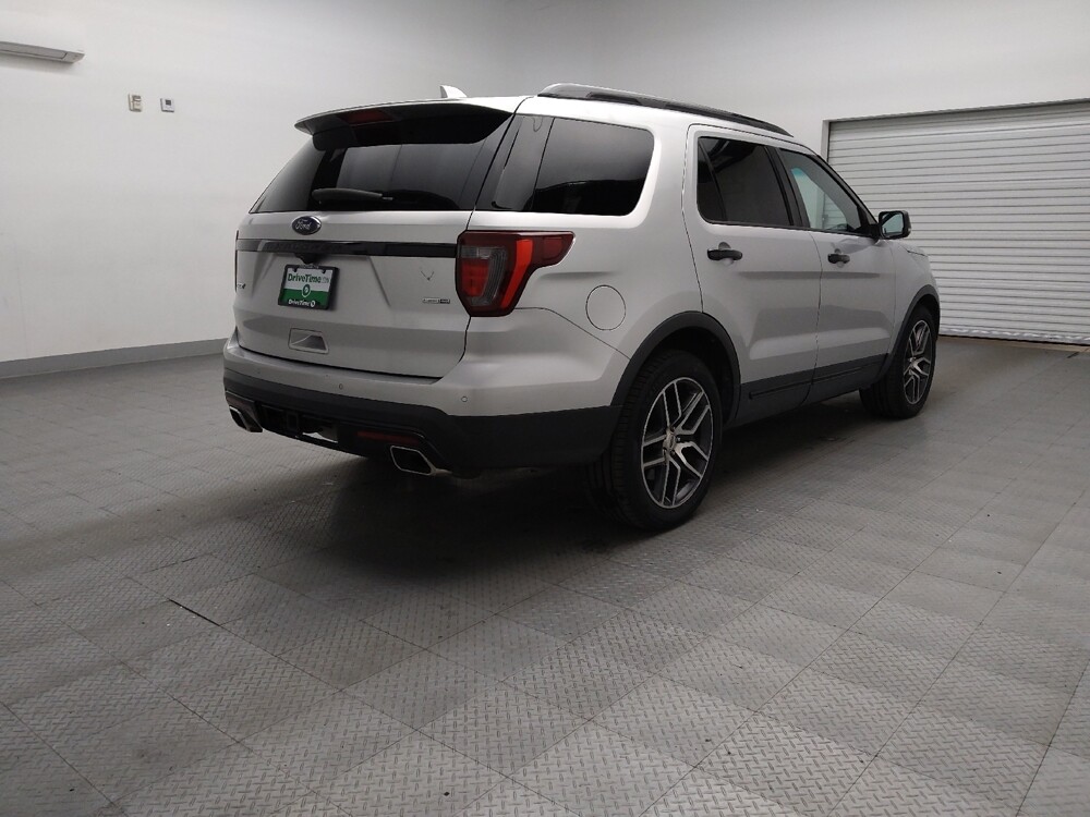 2017 Ford Explorer in Tulsa, OK 74145 - 18087166 9