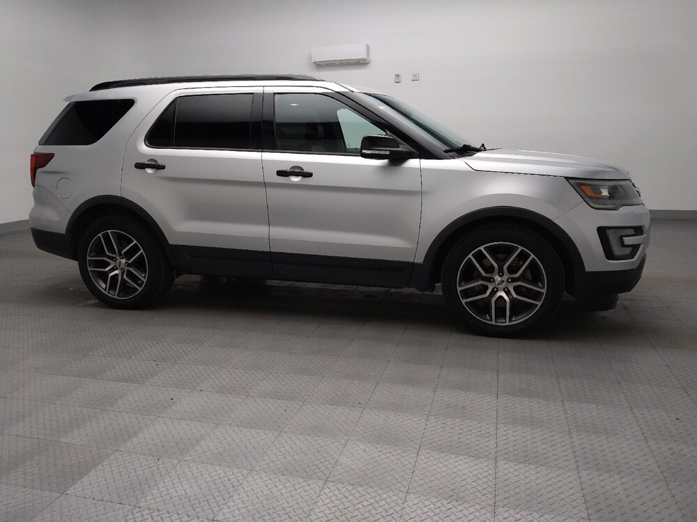 2017 Ford Explorer in Tulsa, OK 74145 - 18087166 11