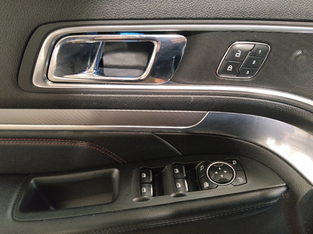 2017 Ford Explorer in Tulsa, OK 74145 - 18087166 27