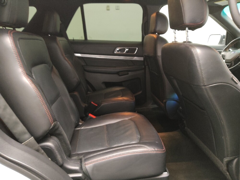 2017 Ford Explorer in Tulsa, OK 74145 - 18087166 19