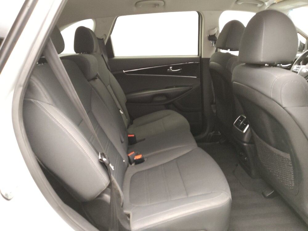 2020 Kia Sorento in Fort Worth, TX 76116 - 18087167 19