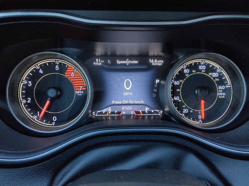 2019 Jeep Cherokee in Chandler, AZ 85225 - 18087177 23