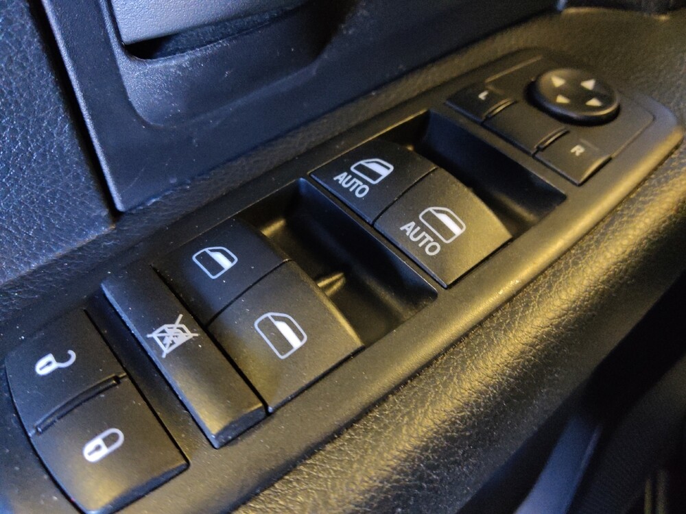 2016 RAM 1500 in Chandler, AZ 85225 - 18087179 27