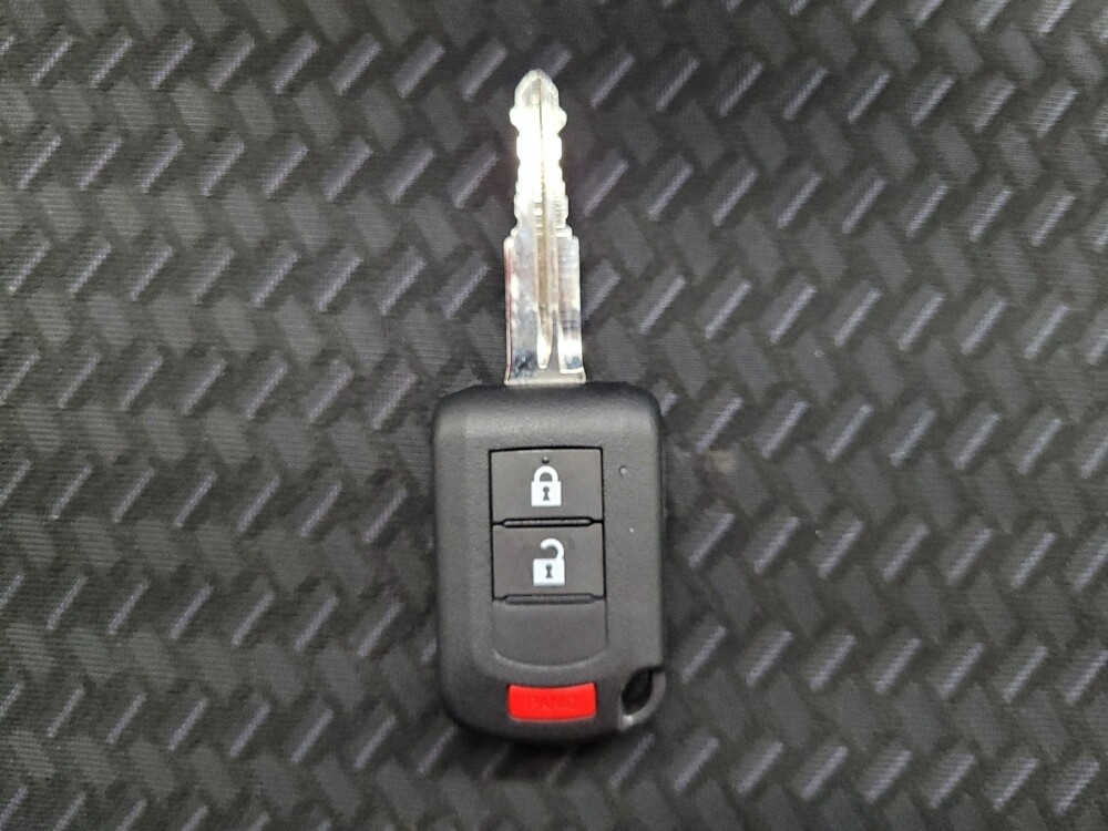 2019 Mitsubishi Eclipse Cross in Las Vegas, NV 89104 - 18087185 32