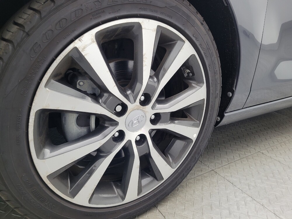 2018 Hyundai Elantra in Gainesville, FL 32609 - 18087189 31