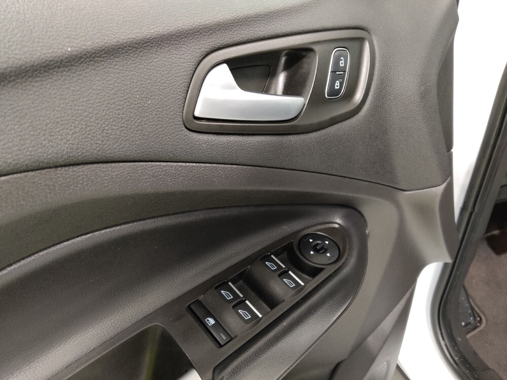 2019 Ford Escape in Columbus, OH 43231 - 18087190 27