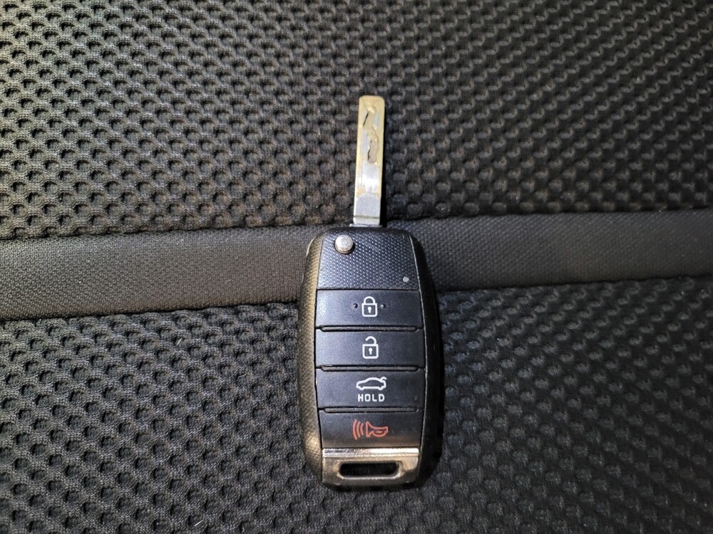 2019 Kia Optima in Jacksonville, FL 32210 - 18087193 32