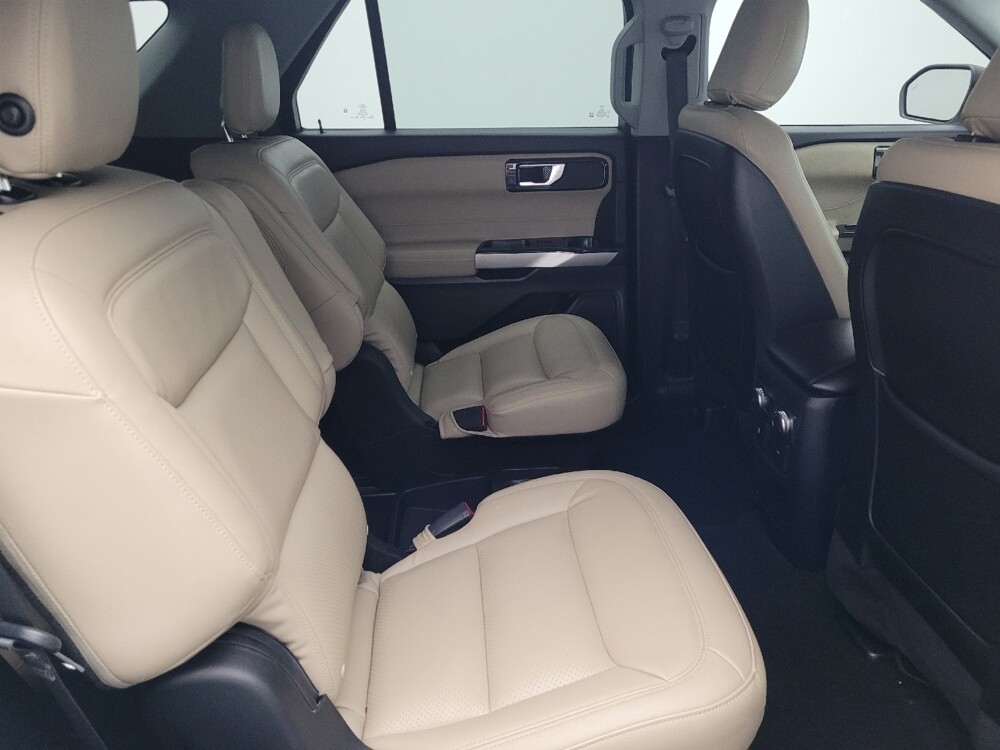 2020 Ford Explorer in Sanford, FL 32773 - 18087198 19