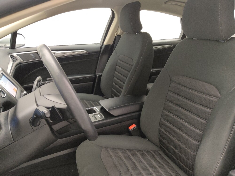 2019 Ford Fusion in Savannah, GA 31419 - 18087202 17