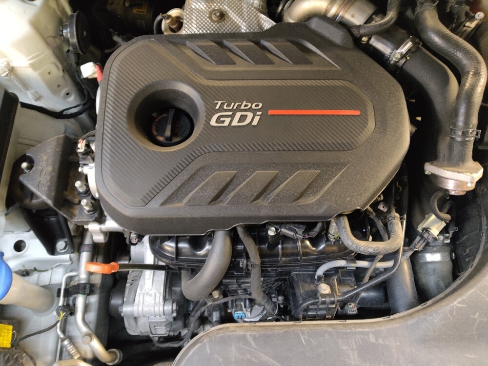 2015 Hyundai Sonata in Columbia, SC 29210 - 18087213 30