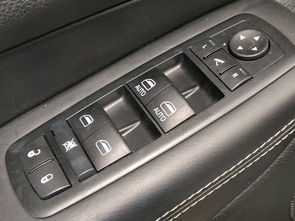 2015 Jeep Grand Cherokee in Columbia, SC 29210 - 18087214 27