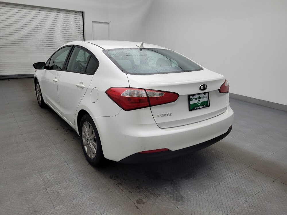 2016 Kia Forte in Greenville, NC 27834 - 18087223 5