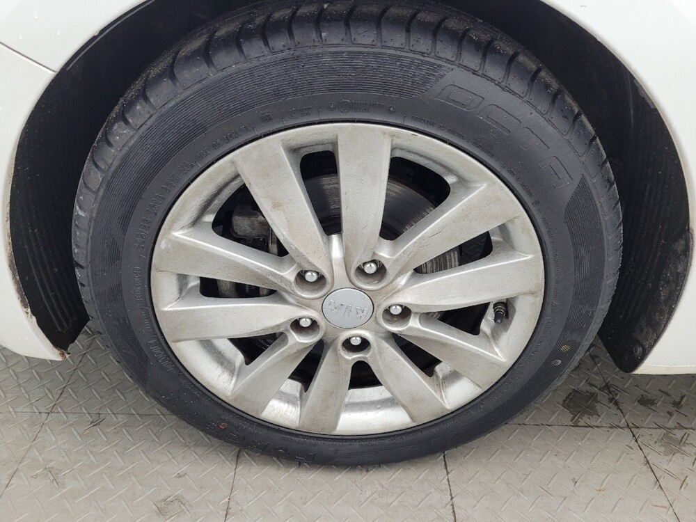 2016 Kia Forte in Greenville, NC 27834 - 18087223 31