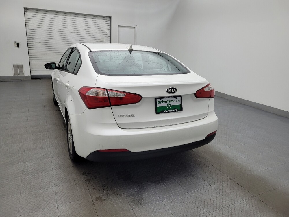 2016 Kia Forte in Greenville, NC 27834 - 18087223 6