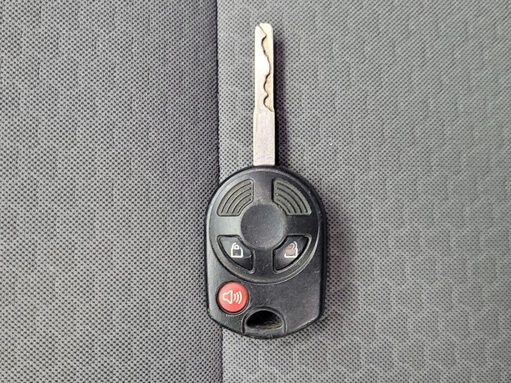 2018 Ford Escape in Memphis, TN 38115 - 18087229 32