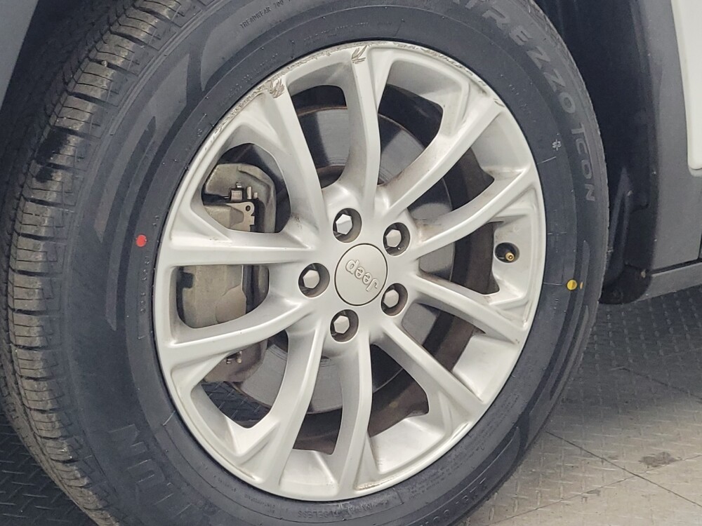 2019 Jeep Cherokee in Memphis, TN 38115 - 18087239 31