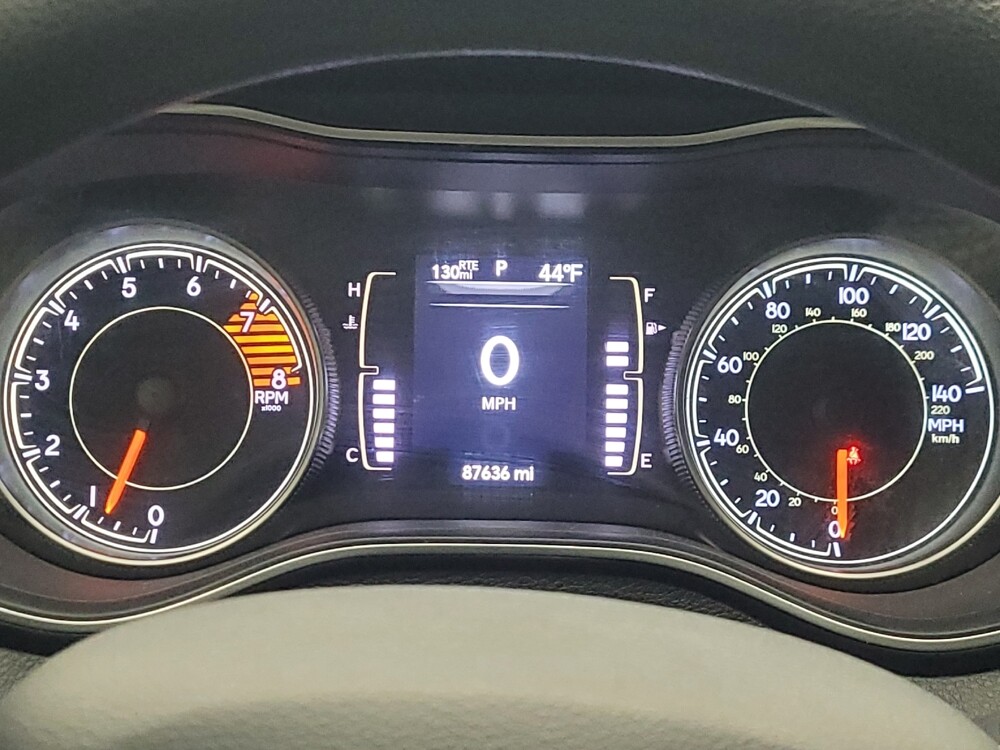 2019 Jeep Cherokee in Memphis, TN 38115 - 18087239 23