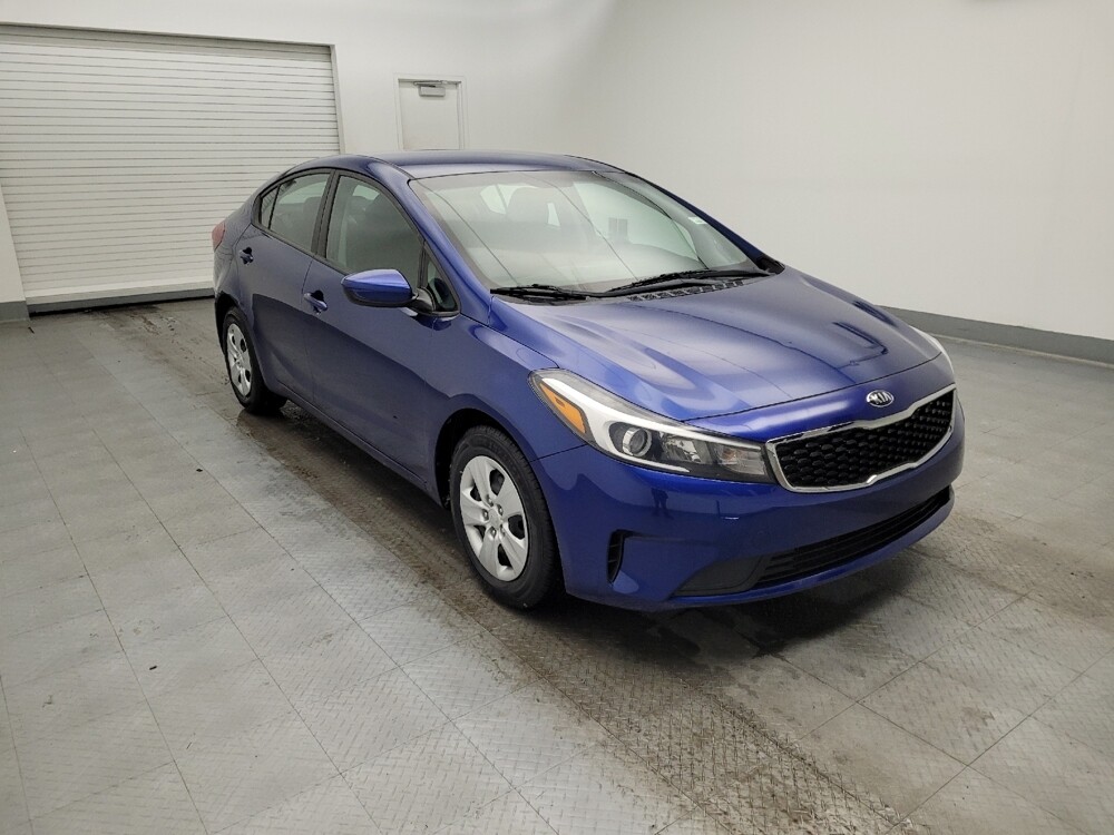 2018 Kia Forte in Columbus, OH 43231 - 18087265 13