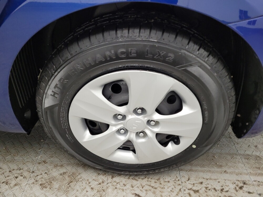 2018 Kia Forte in Columbus, OH 43231 - 18087265 31