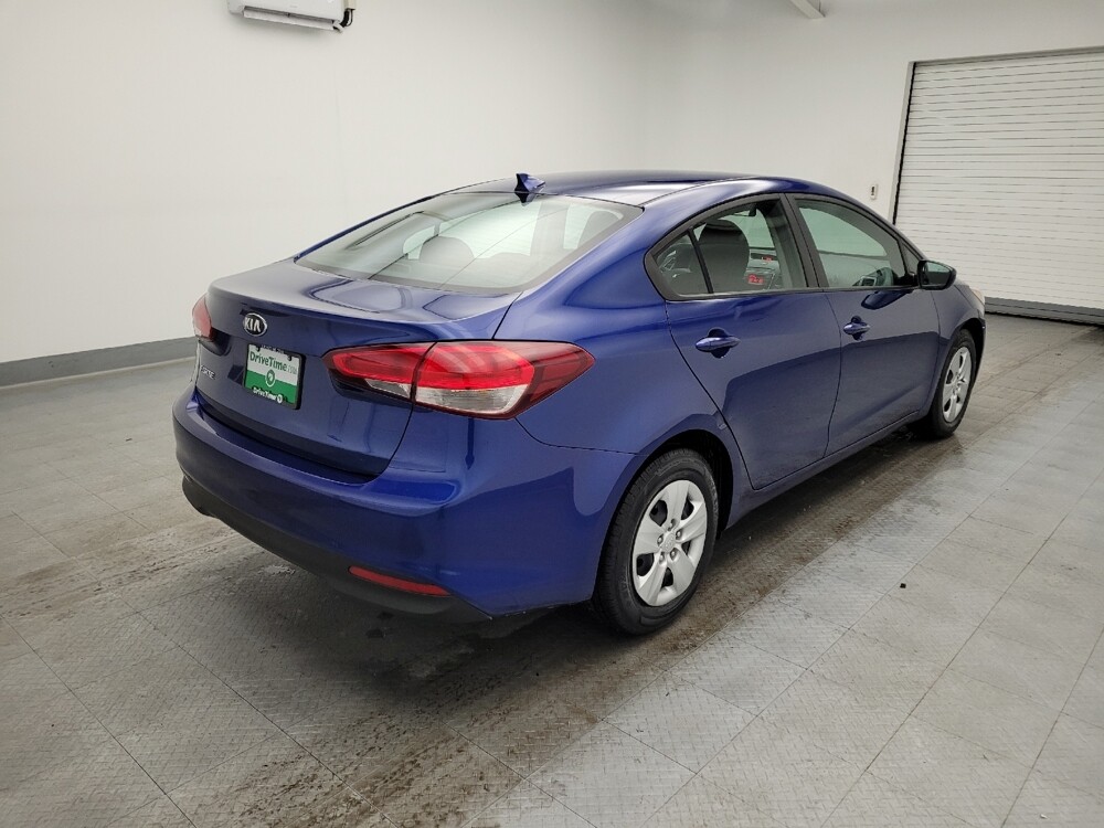 2018 Kia Forte in Columbus, OH 43231 - 18087265 9