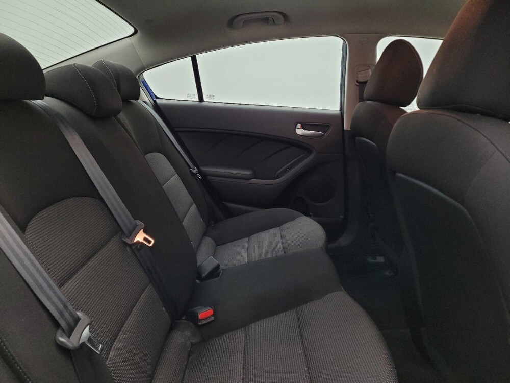 2018 Kia Forte in Columbus, OH 43231 - 18087265 19