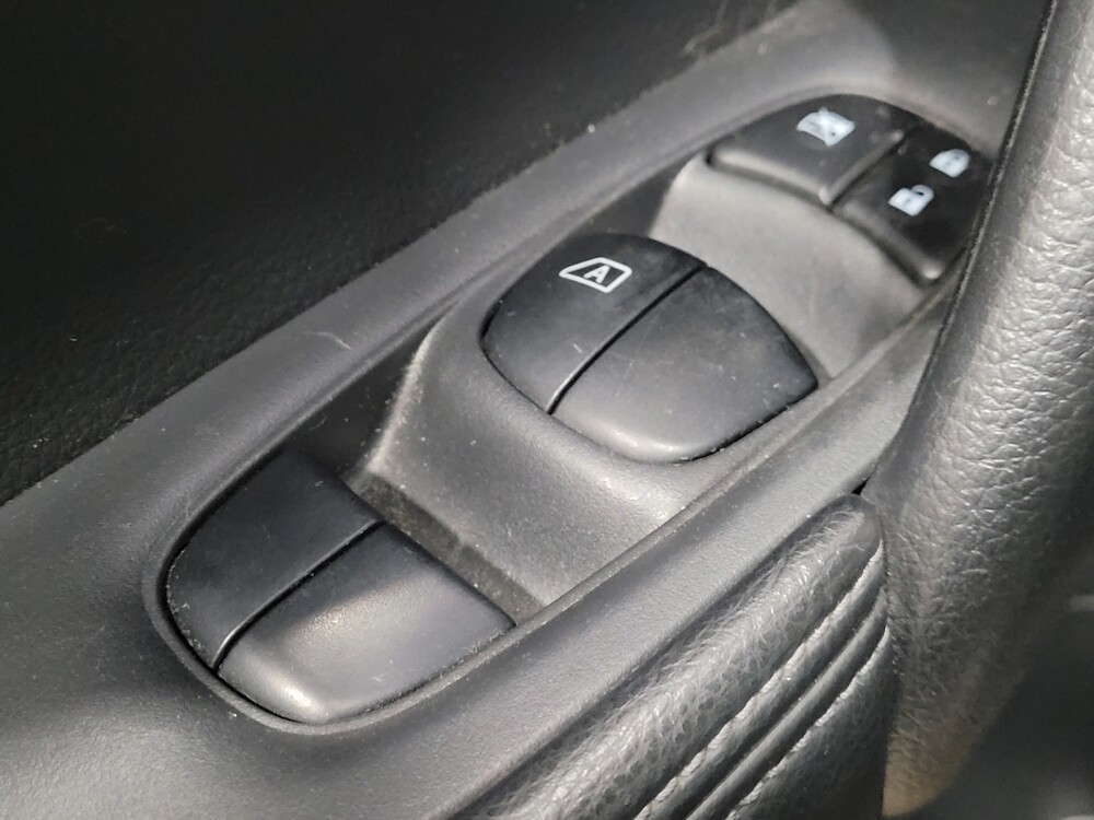 2016 Nissan Rogue in Pittsburgh, PA 15236 - 18087271 27