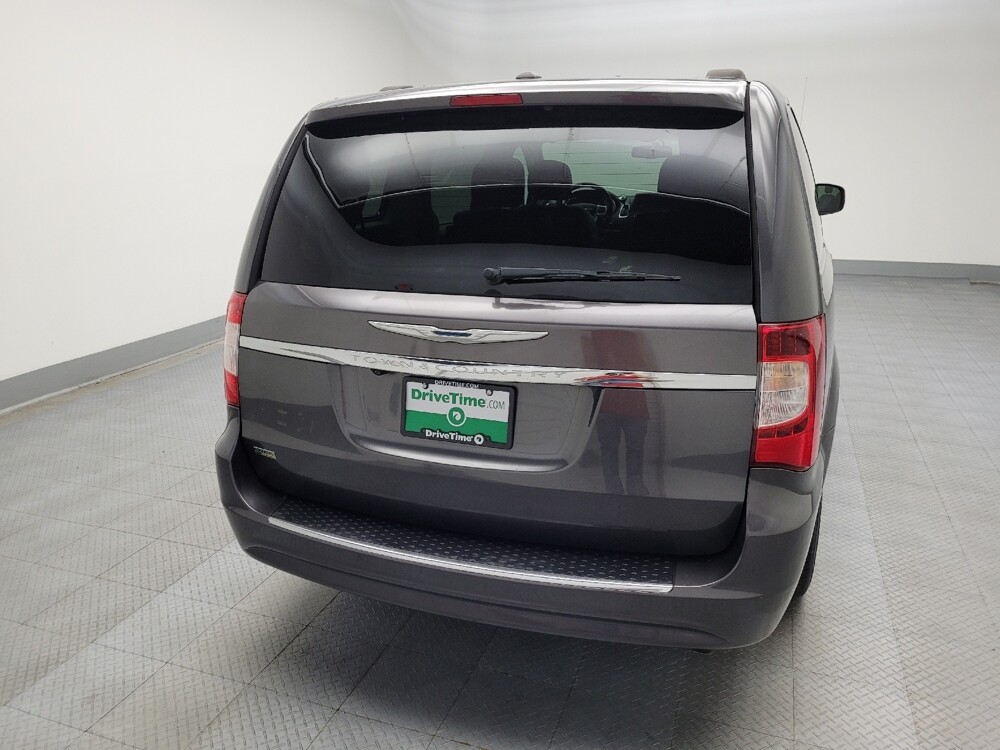 2016 Chrysler Town & Country in Midlothian, IL 60445 - 18087291 7