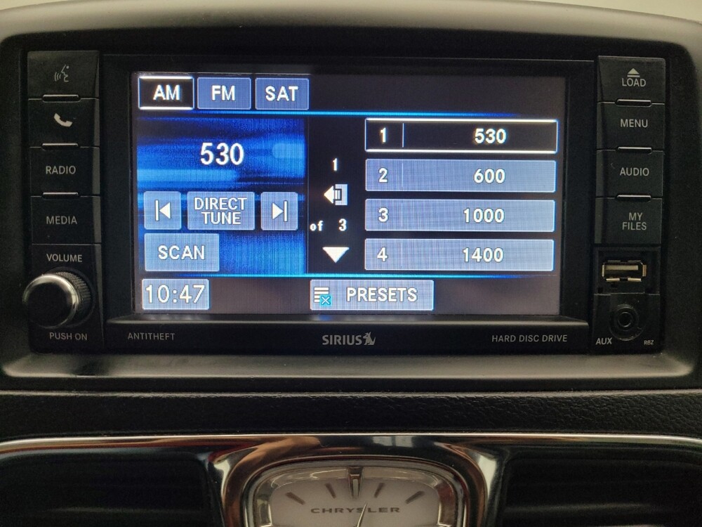 2016 Chrysler Town & Country in Midlothian, IL 60445 - 18087291 25