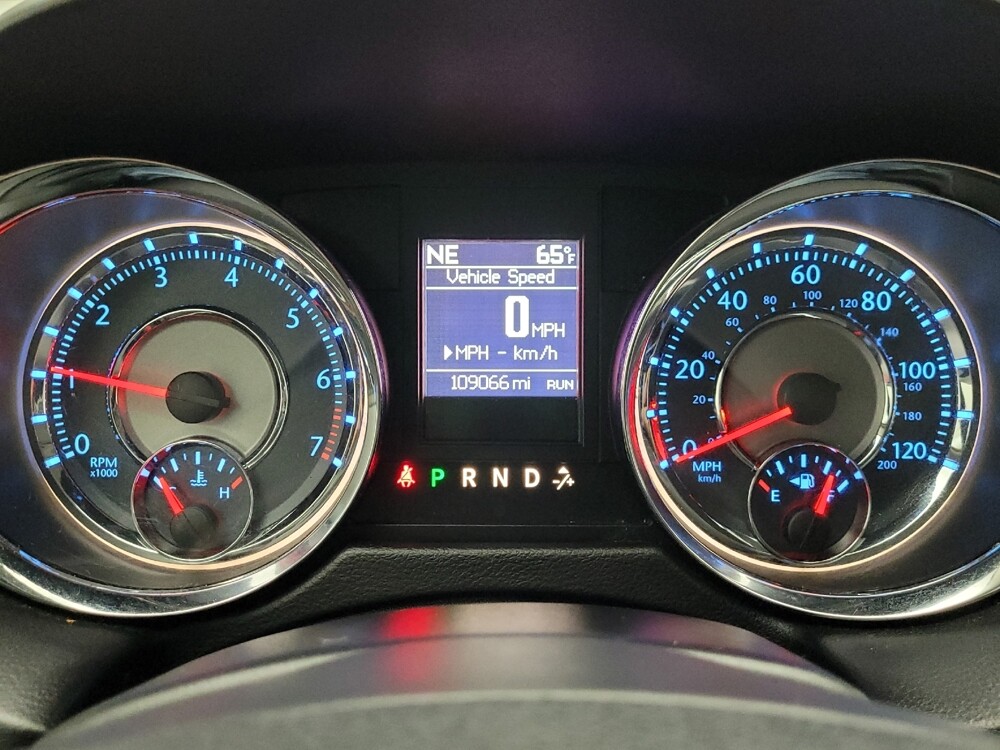 2016 Chrysler Town & Country in Midlothian, IL 60445 - 18087291 23