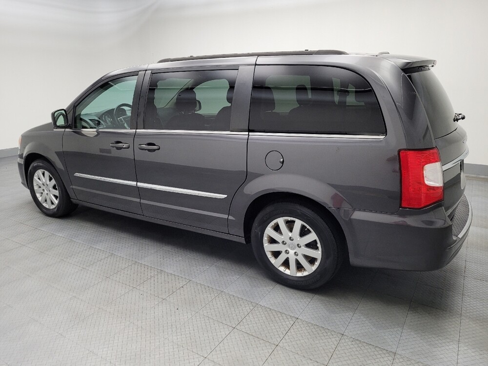 2016 Chrysler Town & Country in Midlothian, IL 60445 - 18087291 3