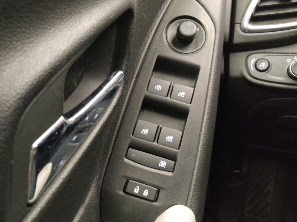 2019 Chevrolet Trax in Des Moines, IA 50310 - 18087294 27