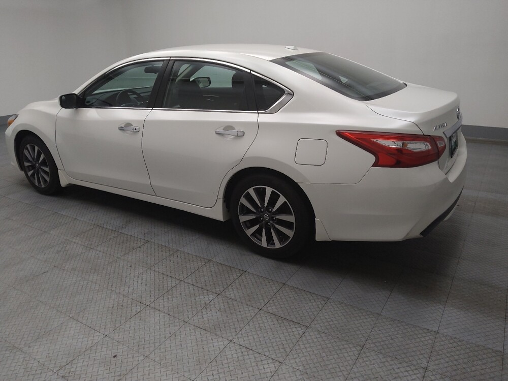 2017 Nissan Altima in Midlothian, IL 60445 - 18087297 3