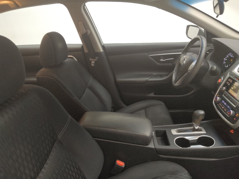 2017 Nissan Altima in Midlothian, IL 60445 - 18087297 21