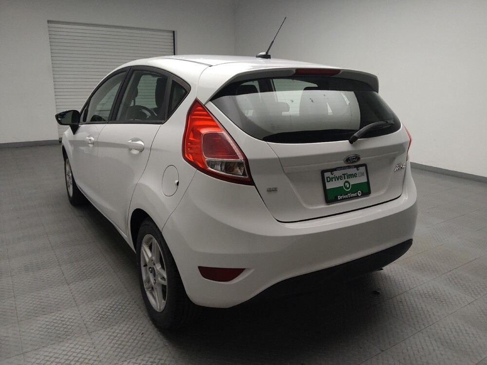 2017 Ford Fiesta in Eastpointe, MI 48021 - 18087301 5