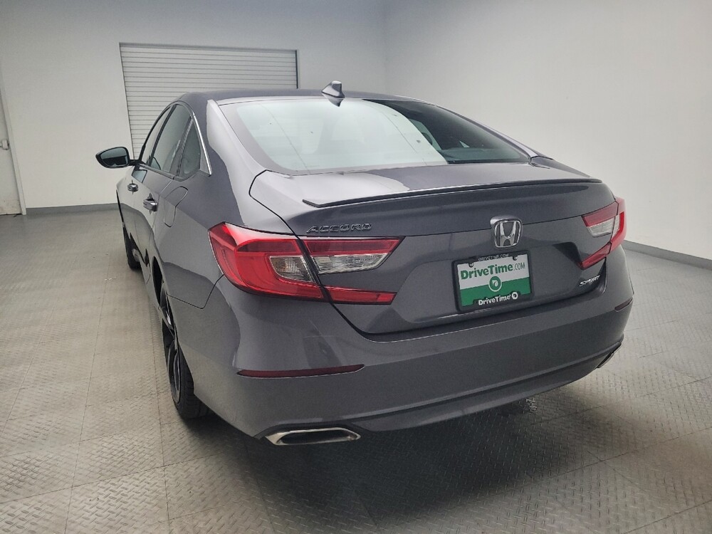 2018 Honda Accord in Taylor, MI 48180 - 18087303 6