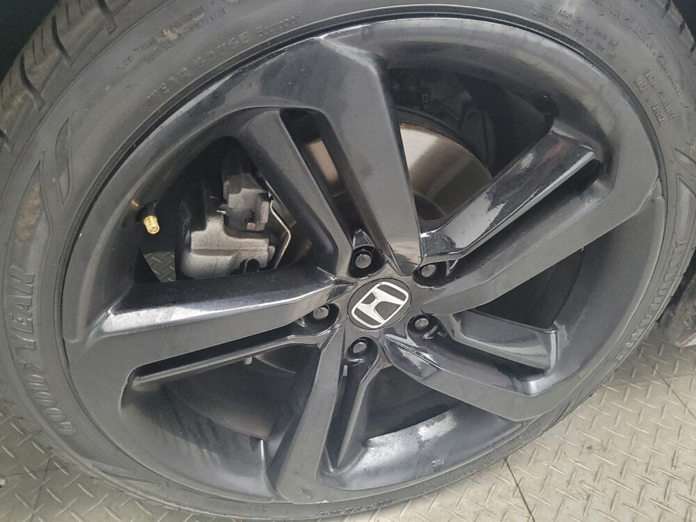 2018 Honda Accord in Taylor, MI 48180 - 18087303 31