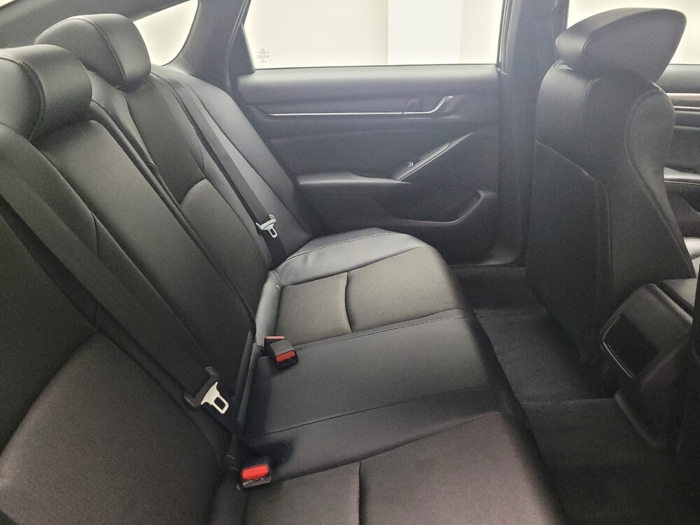 2018 Honda Accord in Taylor, MI 48180 - 18087303 19