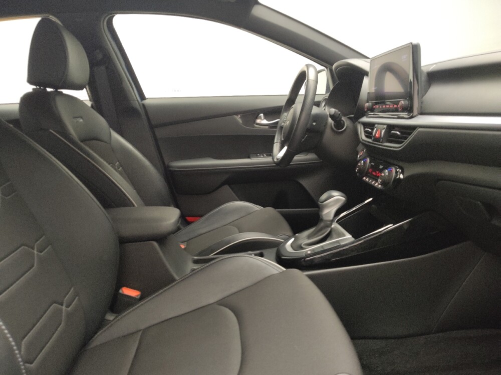 2022 Kia Forte in Taylor, MI 48180 - 18087304 21