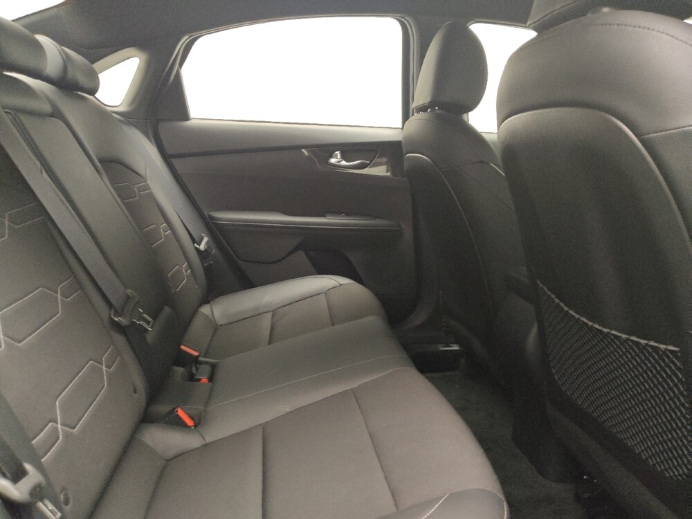 2022 Kia Forte in Taylor, MI 48180 - 18087304 19