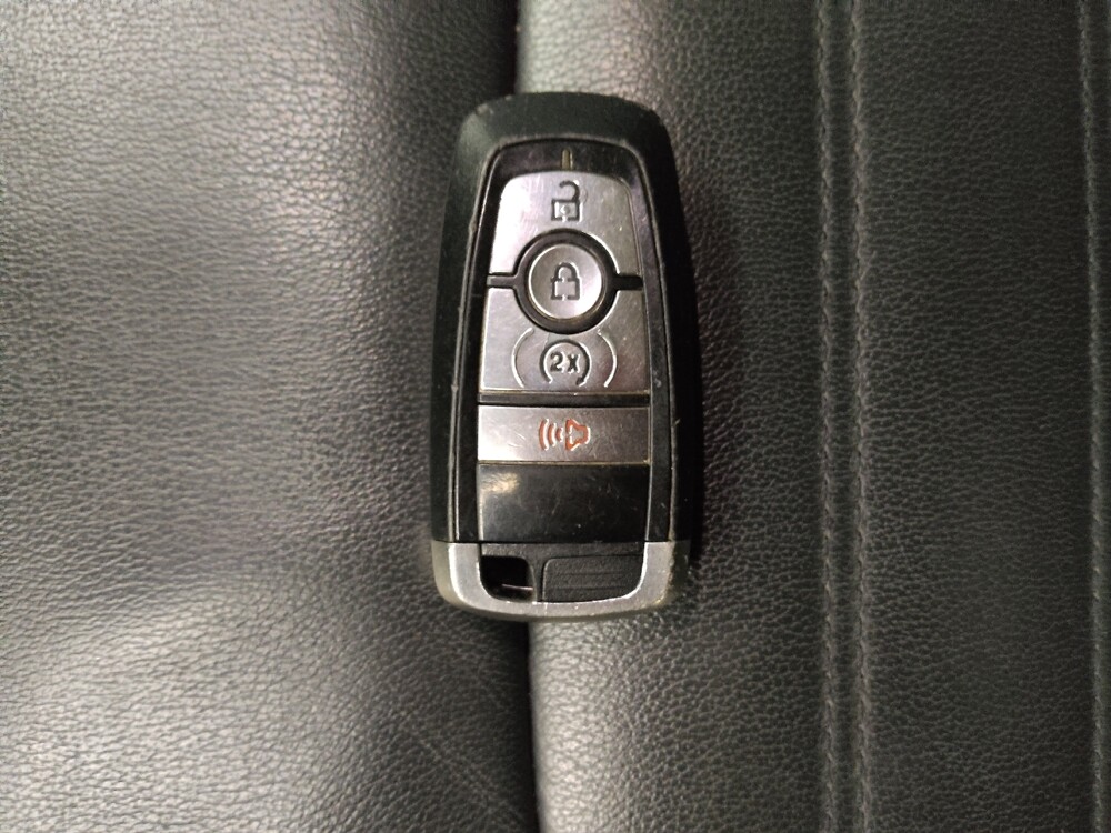 2017 Ford Edge in Eastpointe, MI 48021 - 18087306 32