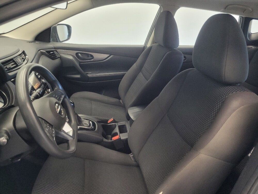 2018 Nissan Rogue Sport in Indianapolis, IN 46222 - 18087308 17