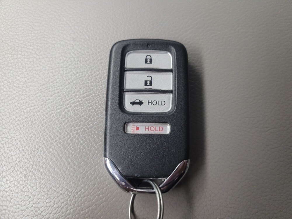 2018 Honda Accord in Indianapolis, IN 46222 - 18087309 32